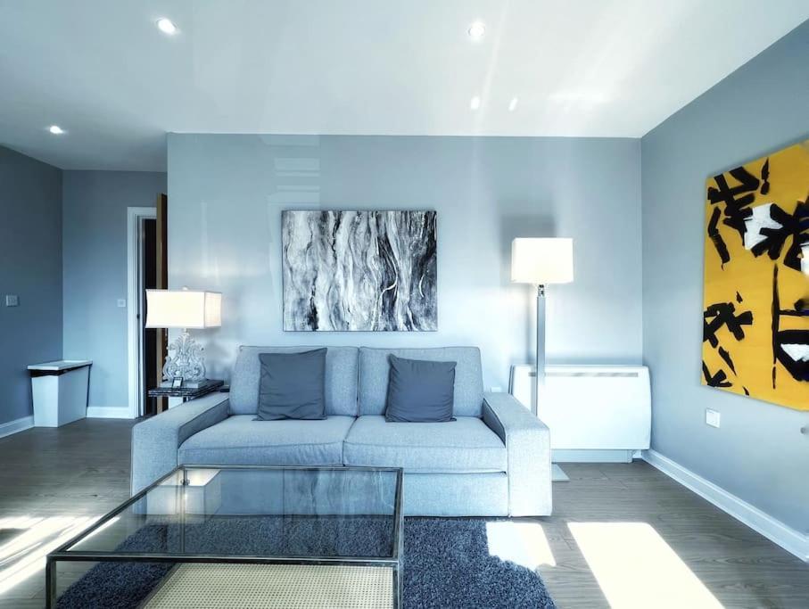 New Luxurious And Business Apt Διαμέρισμα Σουόνσι Εξωτερικό φωτογραφία