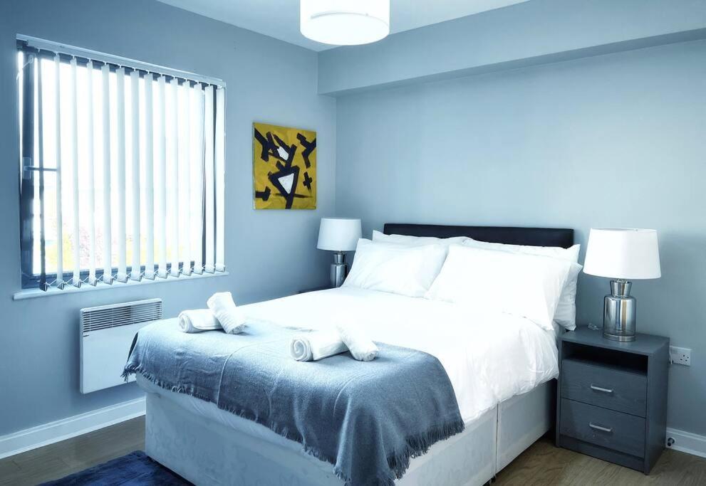 New Luxurious And Business Apt Διαμέρισμα Σουόνσι Εξωτερικό φωτογραφία
