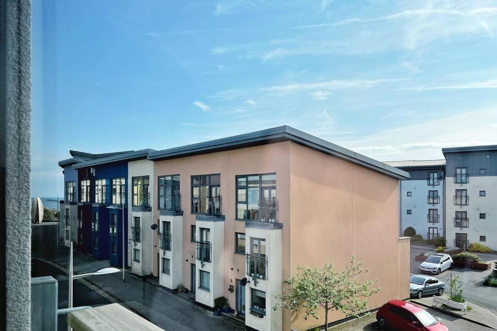 New Luxurious And Business Apt Διαμέρισμα Σουόνσι Εξωτερικό φωτογραφία